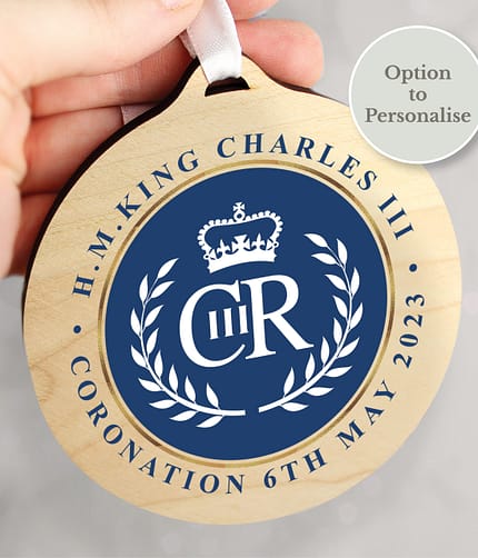 King Charles III Blue Crest Coronation Commemorative Round Wooden Decoration - ItJustGotPersonal.co.uk