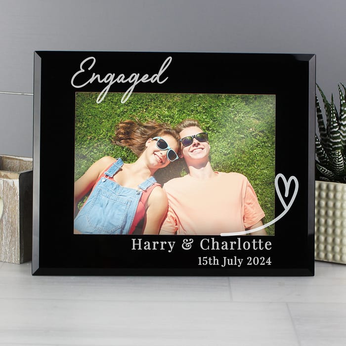 Personalised Heart Black Glass 5x7 Photo Frame - ItJustGotPersonal.co.uk